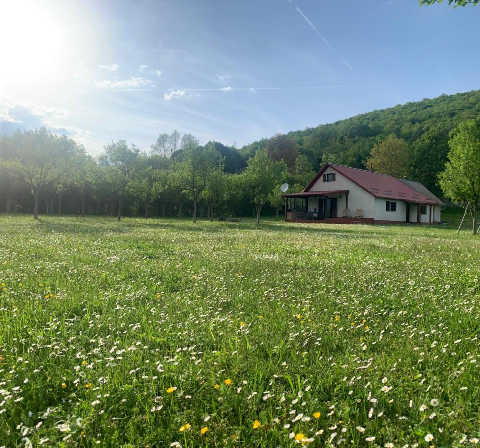 La Prairie Villa Кореница Екстериор снимка